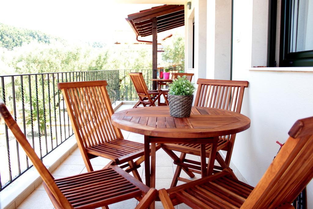 Olive Tree Apartments Fourka Room photo
