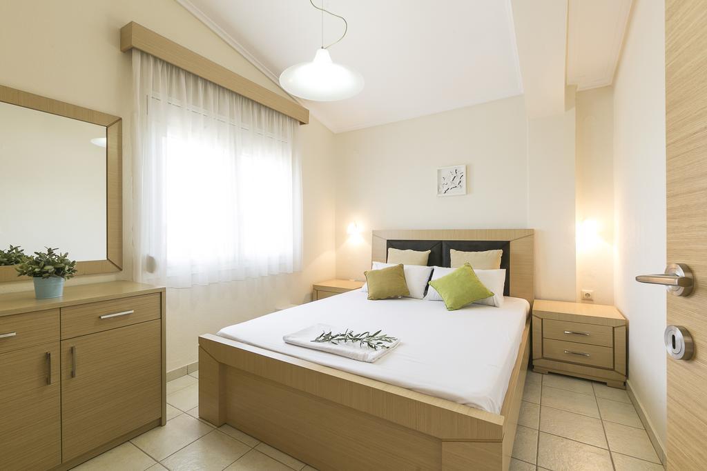 Olive Tree Apartments Fourka Exterior photo