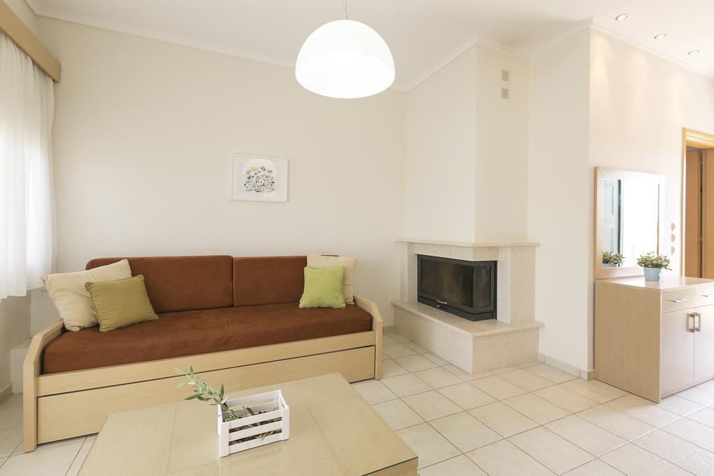 Olive Tree Apartments Fourka Exterior photo